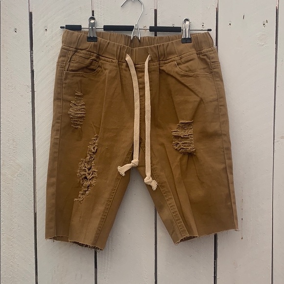 Fashion Nova cut off shorts - Picture 1 of 3